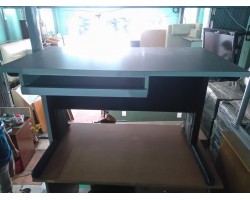 Bán Bàn Làm Việc MFC Chân Sắt 1m2 Cũ